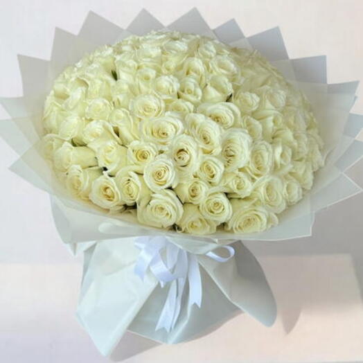 Белое очарование 101 белая роза роскошный букет для особенного человека