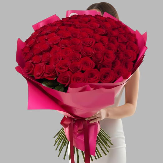 Роскошный букет из 151 красной розы ко Дню святого Валентина