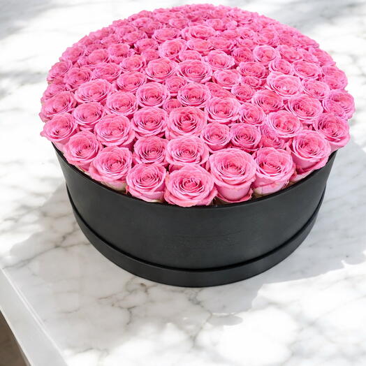 100 pink roses box