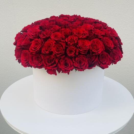 Стильные цветы в коробке