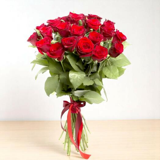 70 cm  Roses  25 pcs