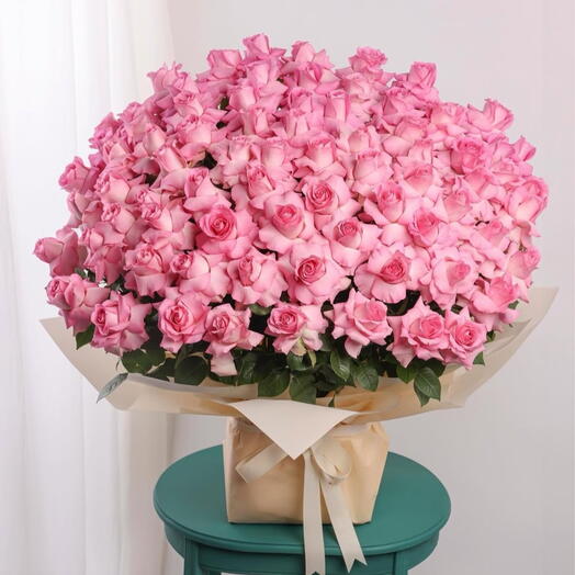 BABE- Large PInk Rose Bouquet