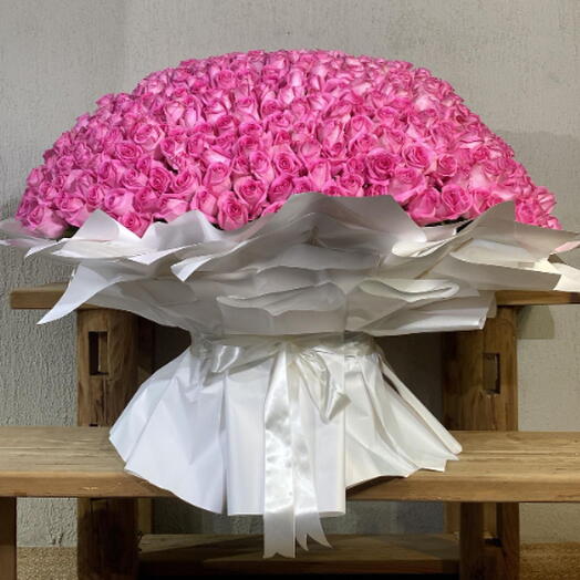 Ramo de lujo de 500 rosas rosas tamaño XXXL