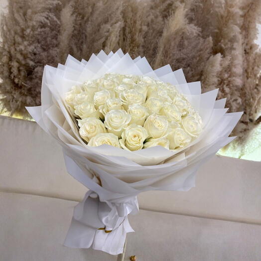 40 White Roses