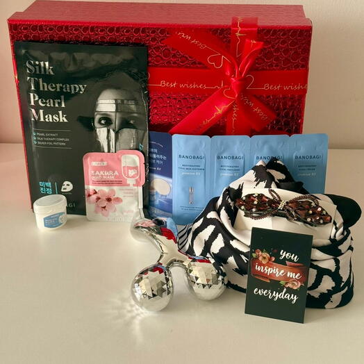 صندوق هدايا فاخر للعناية الذاتية والجمال - إصدار رومانسي