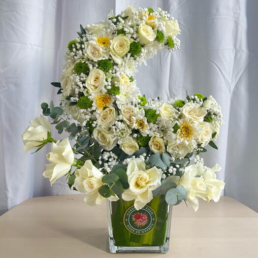 Lunar Bloom Vase – Crescent Moon Arrangement with Roses   Chrysanthemums for Ramadan