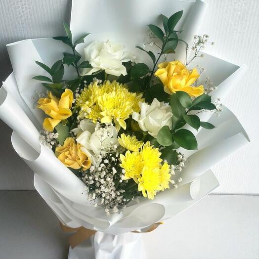Ramo Iluminador Amarillo – Rosas Frescas, Crisantemos   Gypsophila