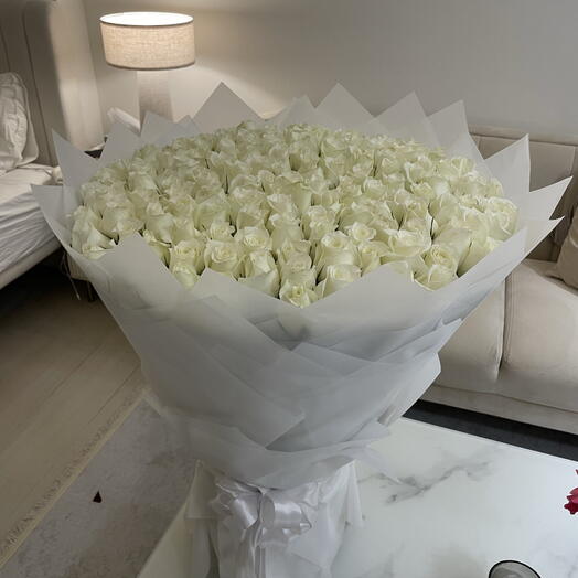 151 White Roses
