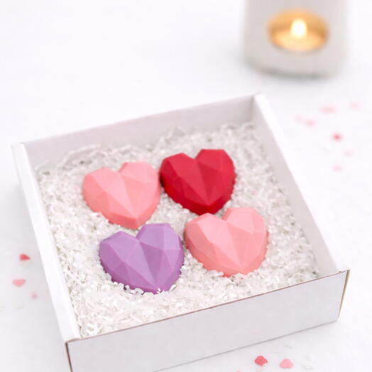 Подарочная коробка «Valentine's Sweet Heart» с тающими восковыми фигурками и аромалампой – Sweet Aroma