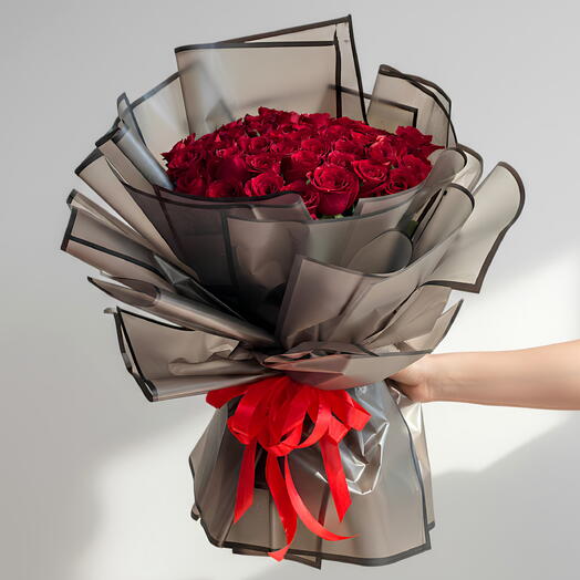 75 pétales rouges pour la Saint-Valentin