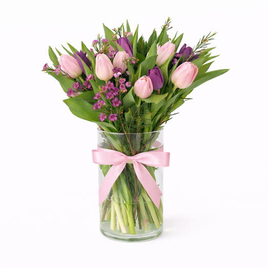 Blush   Lavender 21 Tulip Elegance Vase