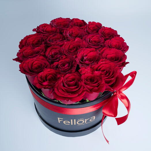 21 Red Roses In Black Box-3831