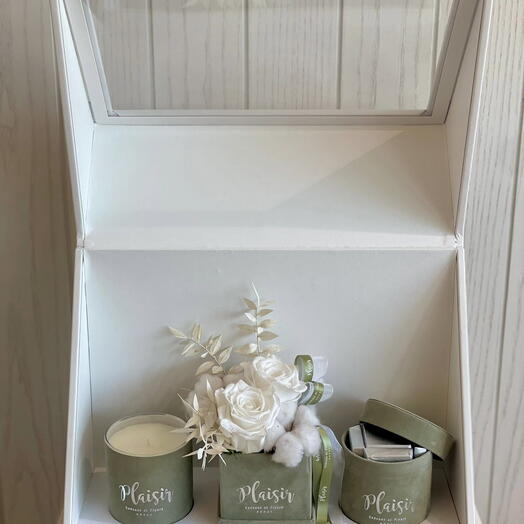 Подарочный набор Trio Double Olive: свеча со стабилизированной розой и шоколад