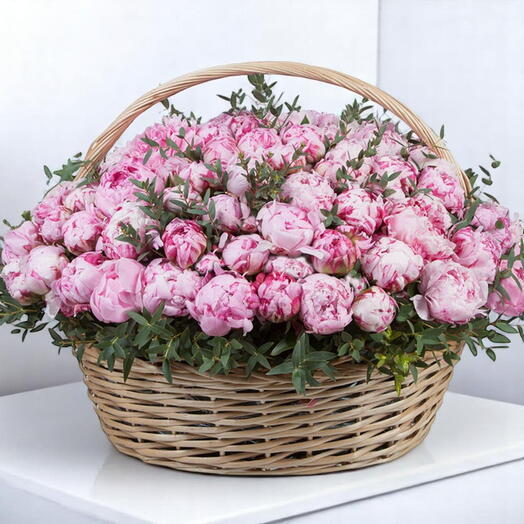 بلش ماجيستي – سلة من 101 زهرة فاوانيا وردية