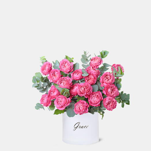 Кустовые розы Julietta Pink в средней коробке