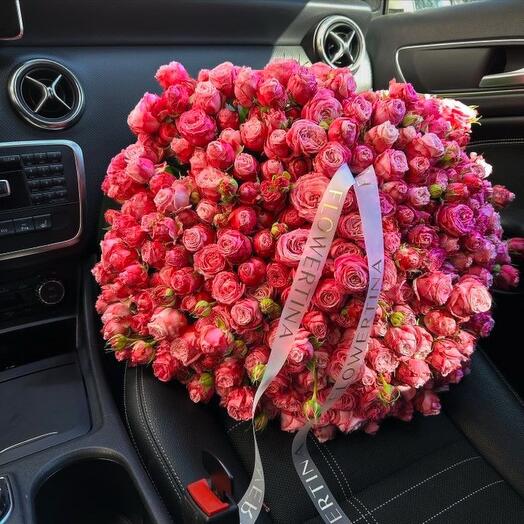 Роскошное розовое изобилие