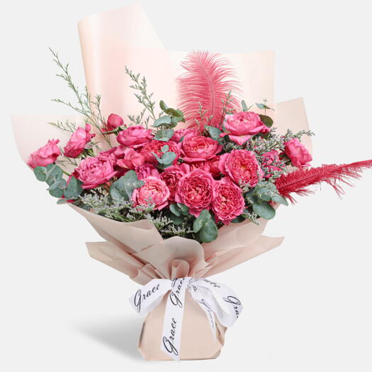 Velour Rouge Small Bouquet