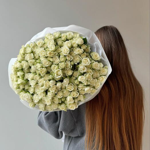 101 кремовая кустовая роза