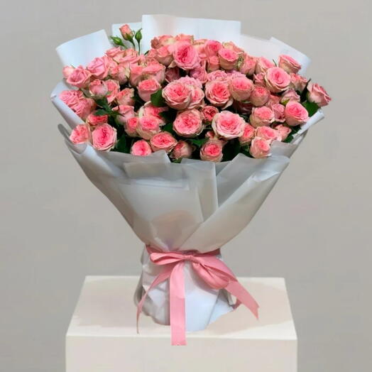 Love Chapter _ 101 Pink Spray Rose Luxurious Bouquet