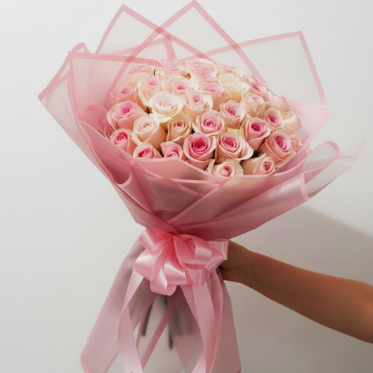 31 Pink Roses Luxury Bouquet