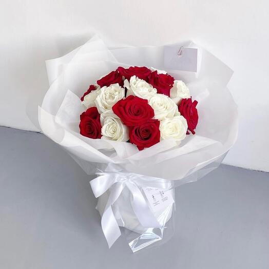 Bouquet of white and red roses