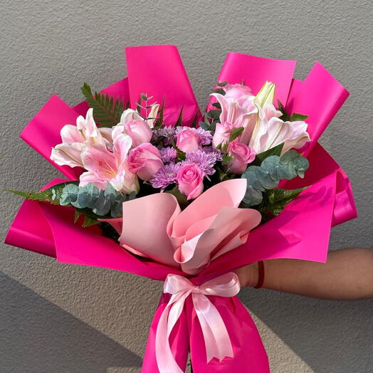 Lady pink; Boquet of 3 pink Lily with 8 Rose and 2 Chrysanthemum
