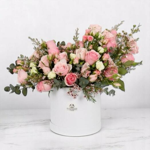 Elegant Pink and White Rose Flower Box – Premium Floral Gift for All Occasions