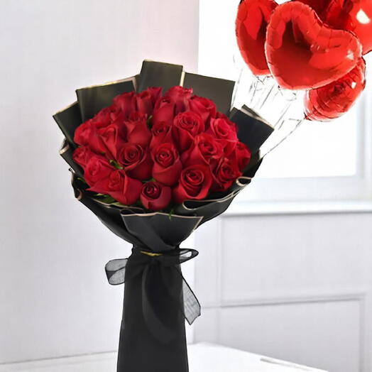 Balloons   Blooms Bliss – 31 Red Roses with Foil Balloon Set