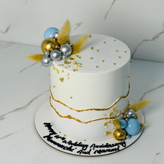 Tall White Cake with Gold Flakes   Balls 1Kg