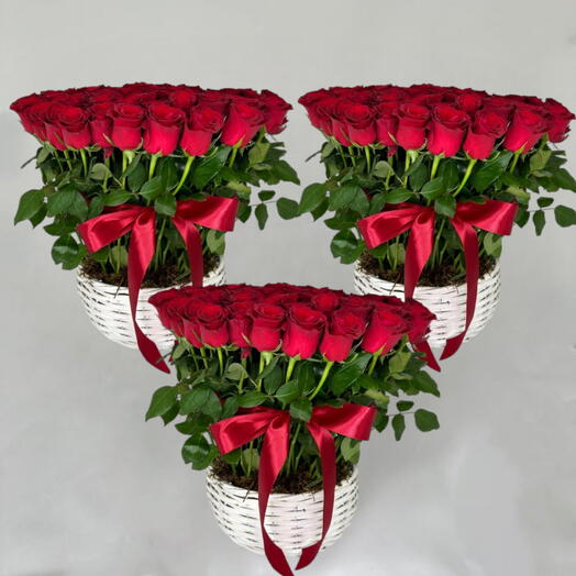 TRio Пламя любви _ Корзина красных роз ко Дню святого Валентина