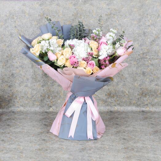 Hug 19 Flower Bouquet