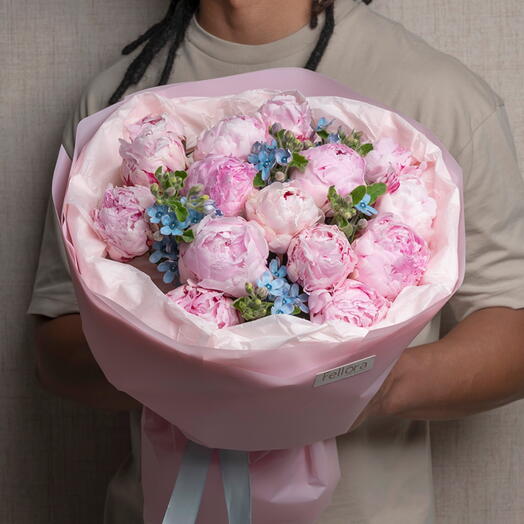 Pretty Peony Bouquet-1631