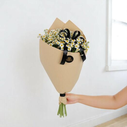 Chamomile Bouquet – Rustic Fresh Daisies in Craft Paper Wrap