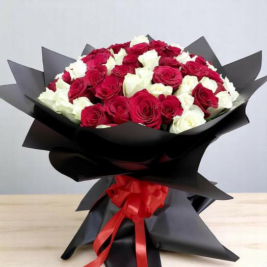 Red and white bouquet 101