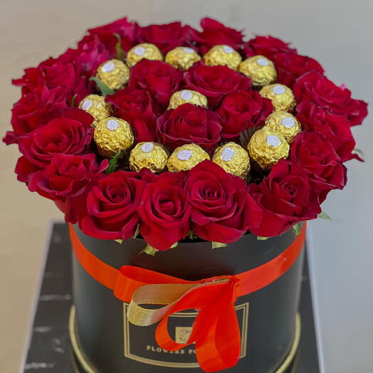 Flowers   chocolate in box