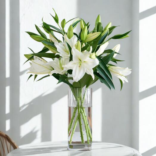 White Aura: The Minimalist Lily Arrangement Seen All Over Dubai s Instagram