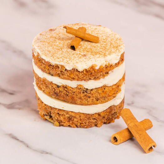 Lil Dubai морковный торт – мини-слоёный морковный торт с кремом из сливочного сыра