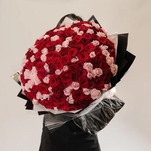 Viva La Vida- Premium Red and Pink Rose Bouquet