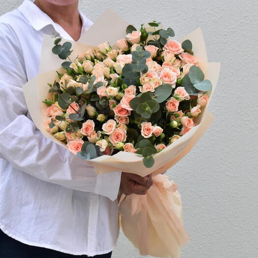 Букет розовых и персиковых мини-роз