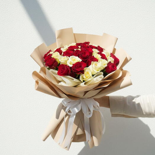Classic Elegance Bouquet — 31 Red   White Roses | Luxurious Gift of Passion, Purity   Timeless Romance