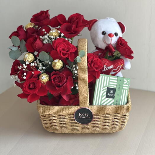 ️ Panier Délice romantique – Roses de luxe   Cadeau au chocolat | Coffret d'amour Dubaï