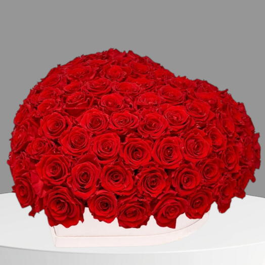 Коробка из 51 красной розы ко Дню святого Валентина