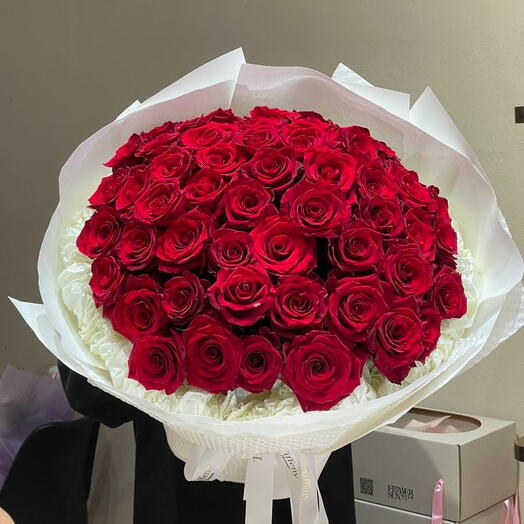 Bouquet classique de roses rouges