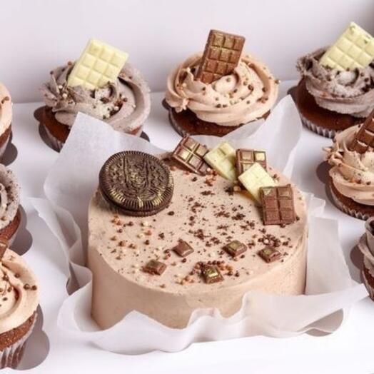 Мини торт с 8 капкейками