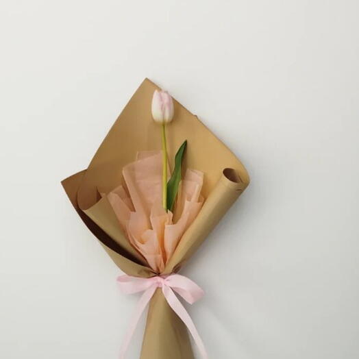 Single tulip wrapped