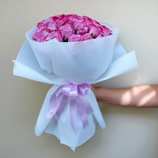 букет из 51 фиолетовой розы