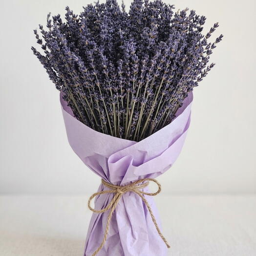 "Provencal Charm" Dried Lavender Bouquet: Long-Lasting Fragrance in Premium Purple Wrap