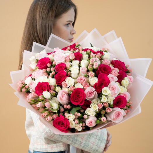 Премиальный букет из смешанных роз