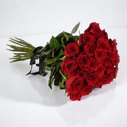 Букет из 24 свежих красных роз