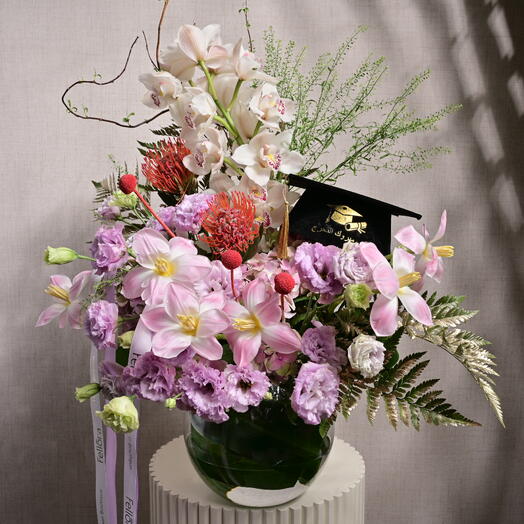 Graduation Flower Arrangement in a Vase   6710